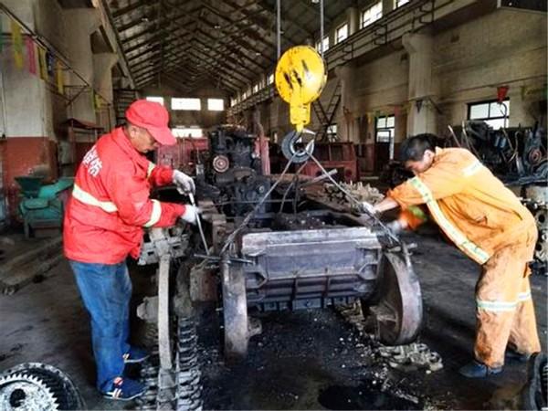 开云体育 开云平台山东烟台汽车制造厂：国家政策庇佑下一路开挂也挡不住时代冲击(图3)