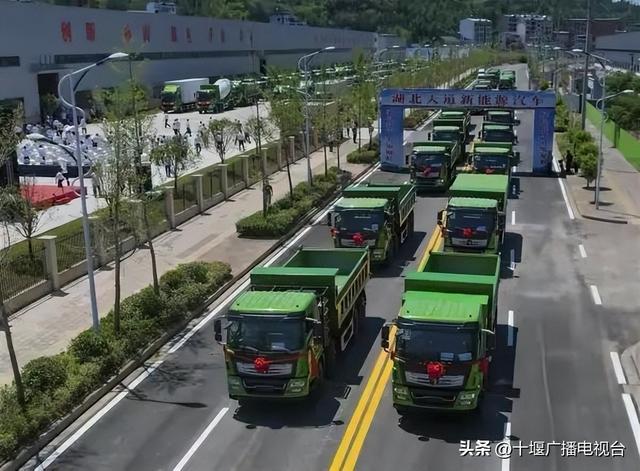 如何实现年产值突破2000亿？十堰新能源和智能网联汽车产业有了新布局开云 开云体育(图2)