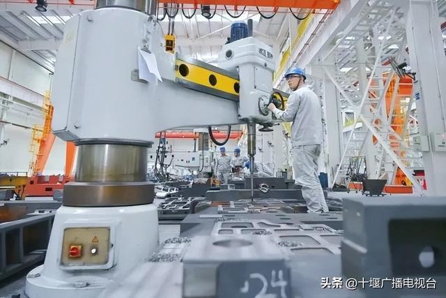 如何实现年产值突破2000亿？十堰新能源和智能网联汽车产业有了新布局开云 开云体育(图7)