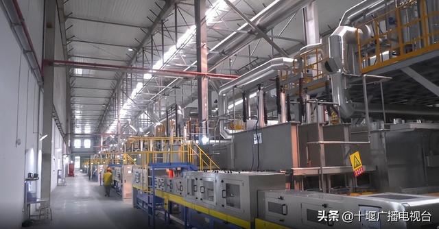 如何实现年产值突破2000亿？十堰新能源和智能网联汽车产业有了新布局开云 开云体育(图9)