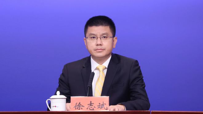 关键窗口期!深圳倡导市民居家办公!11月27日新增126例轨迹涉及7区46个地方!开云体育 开云平台(图3) 关键窗口期!深圳倡导市民居家办公!11月27日新增126例轨迹涉及7区46个地方!开云体育 开云平台(图3)