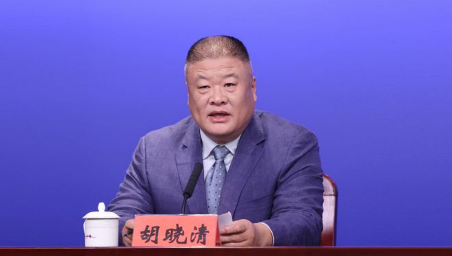 关键窗口期!深圳倡导市民居家办公!11月27日新增126例轨迹涉及7区46个地方!开云体育 开云平台(图4) 关键窗口期!深圳倡导市民居家办公!11月27日新增126例轨迹涉及7区46个地方!开云体育 开云平台(图4)