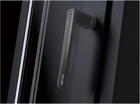 Kaiyun 开云体育入选五金行业“十大品牌”：LBK利佰五金实力打造高端门窗(图6)