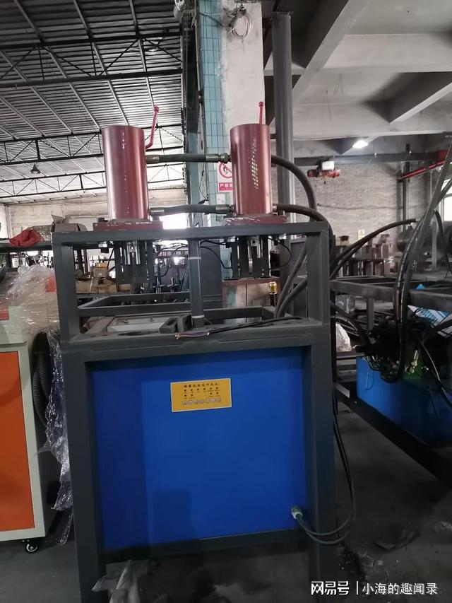 开云APP 开云官网入口工厂“数控技术员”月薪12000为什么很多人却辞职?(图2) 开云APP 开云官网入口工厂“数控技术员”月薪12000为什么很多人却辞职?(图2)