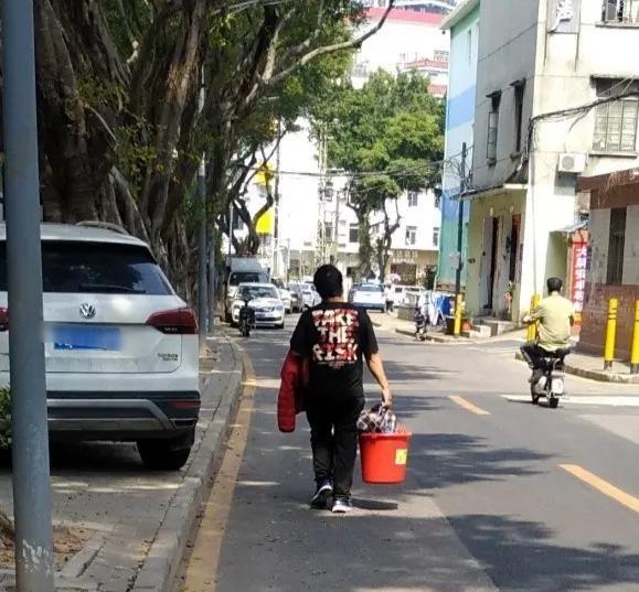 对不起深圳今天我就要走了这几年起起落开云体育 Kaiyun.com 官网入口落留下一把辛酸泪(图3)