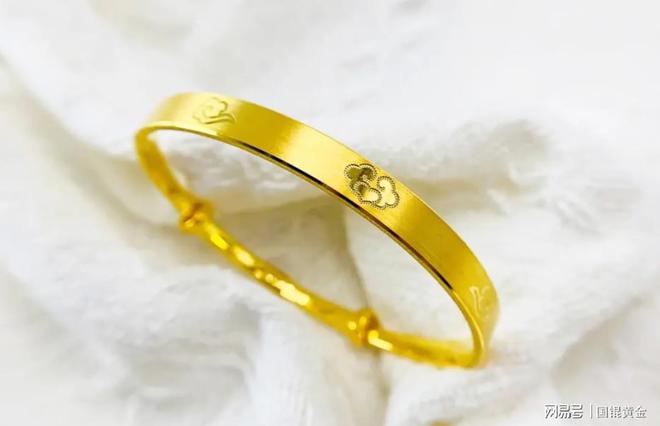 开云 开云体育平台婚礼五金是哪五金？为什么非买不可寓意与形式到底谁更重要？