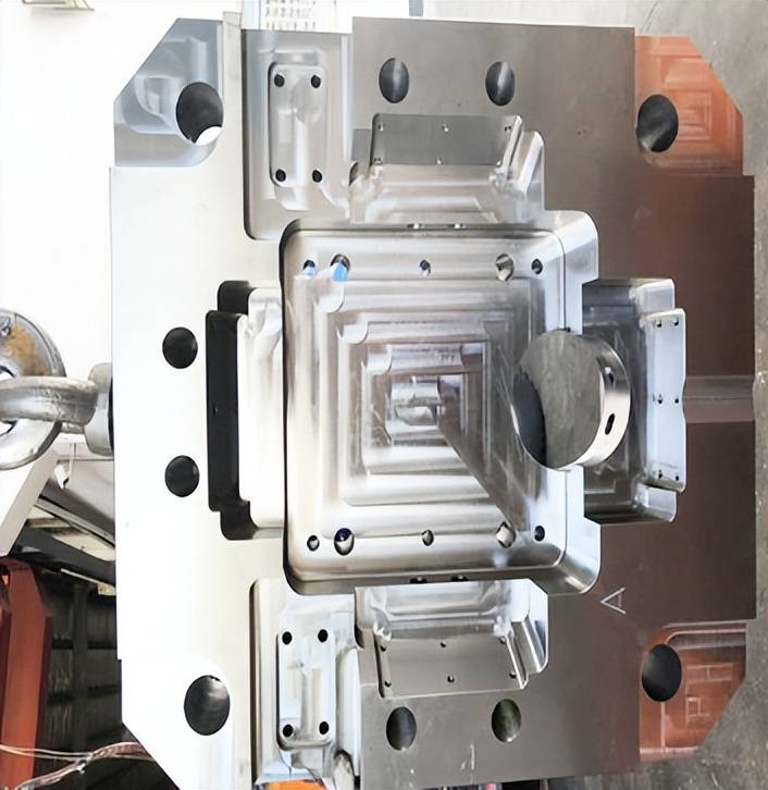 开云体育 Kaiyun.com 官网入口深圳模胚加工厂家：总结模胚为中国模具行业提供动力